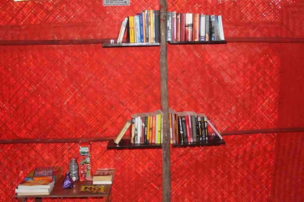 Bricks And Bamboo Hostel Anjuna Bagian luar foto